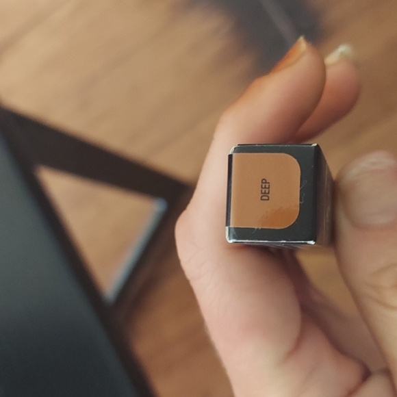 ⭐🍭KVD Deep Eyeshadow Primer - Picture 3 of 6